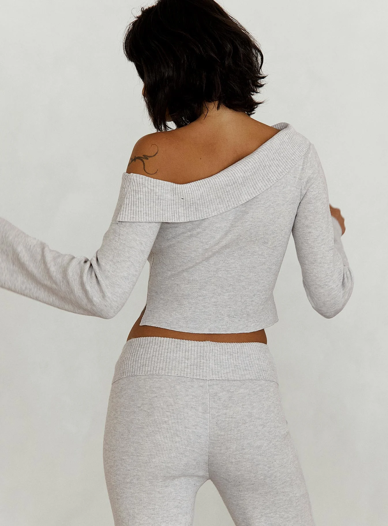 Sina Off The Shoulder Top Grey - Image 4