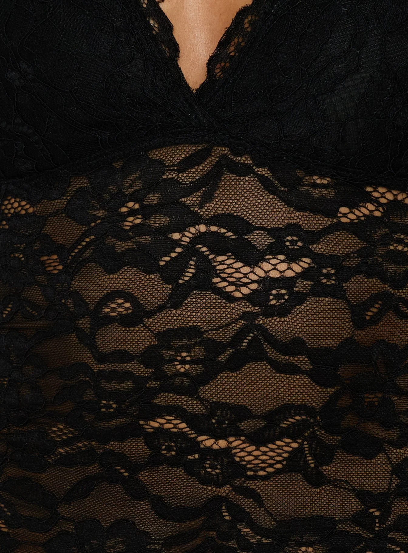 Sloen Lace Halter Top Black - Image 6