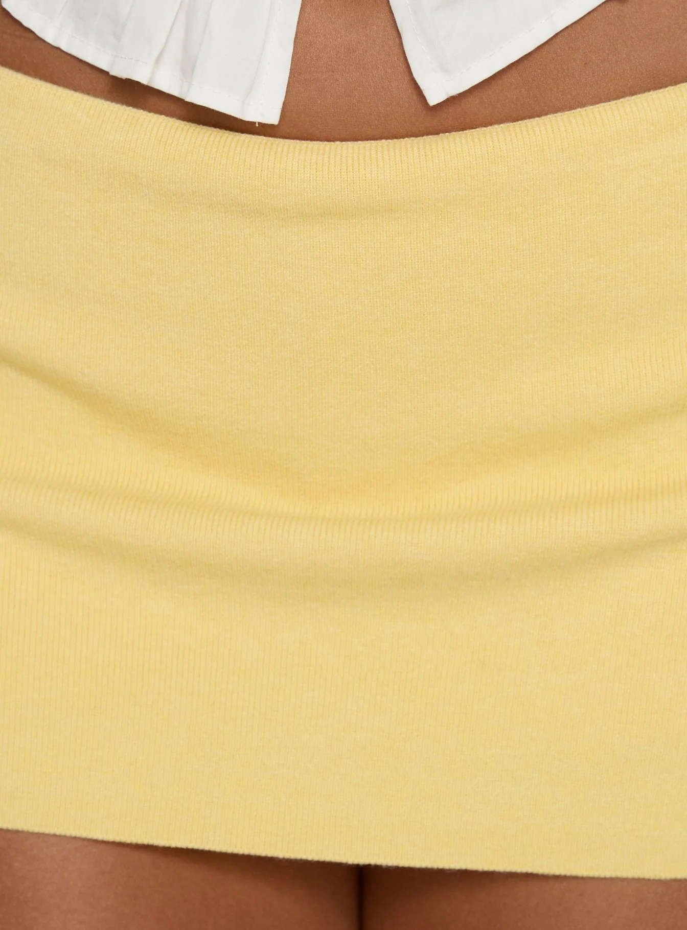 Sparky Mid Rise Skort Lemon Yellow - Image 6