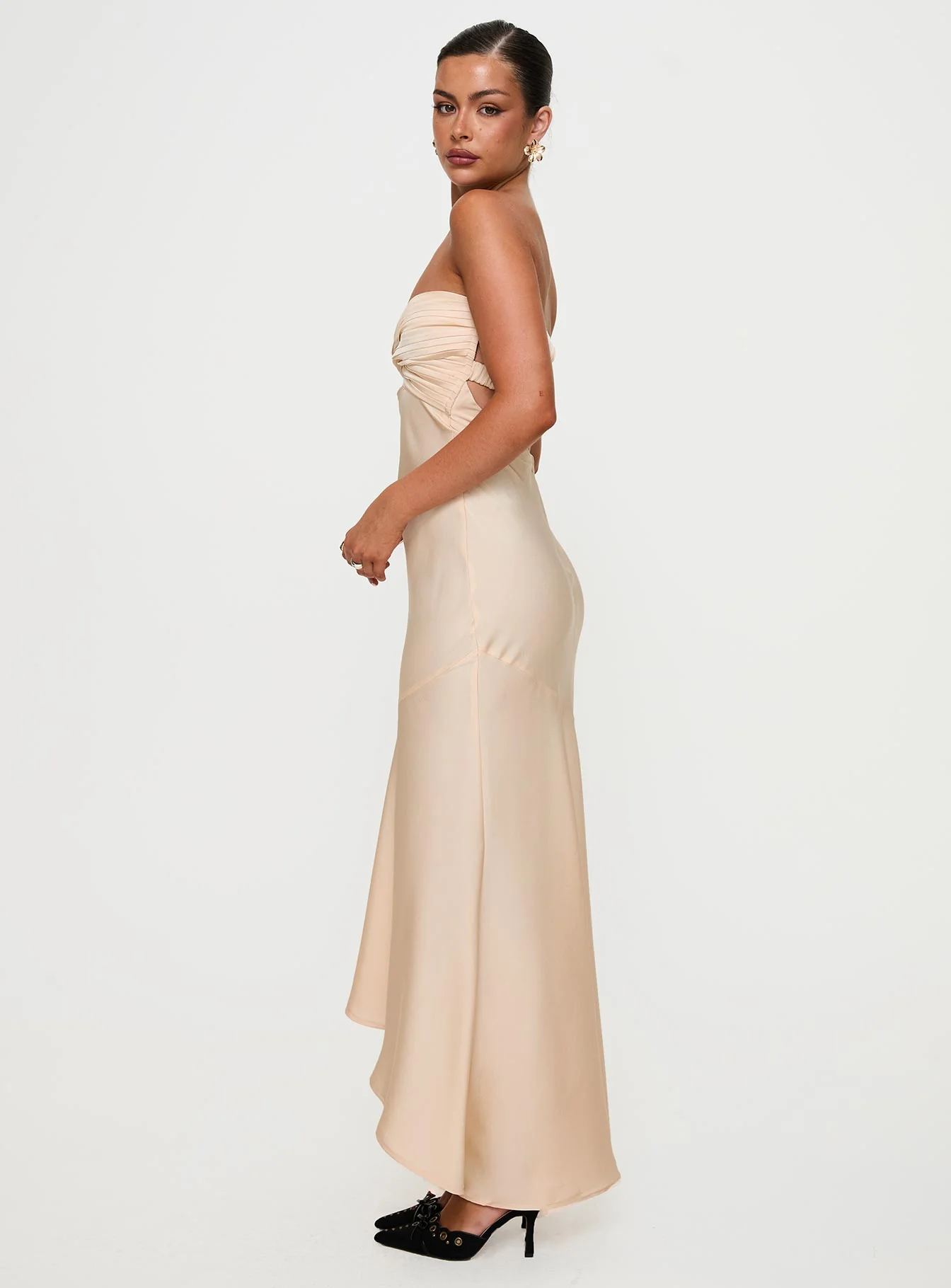 Stand A Chance Twist Detail Maxi Dress Champagne - Image 4