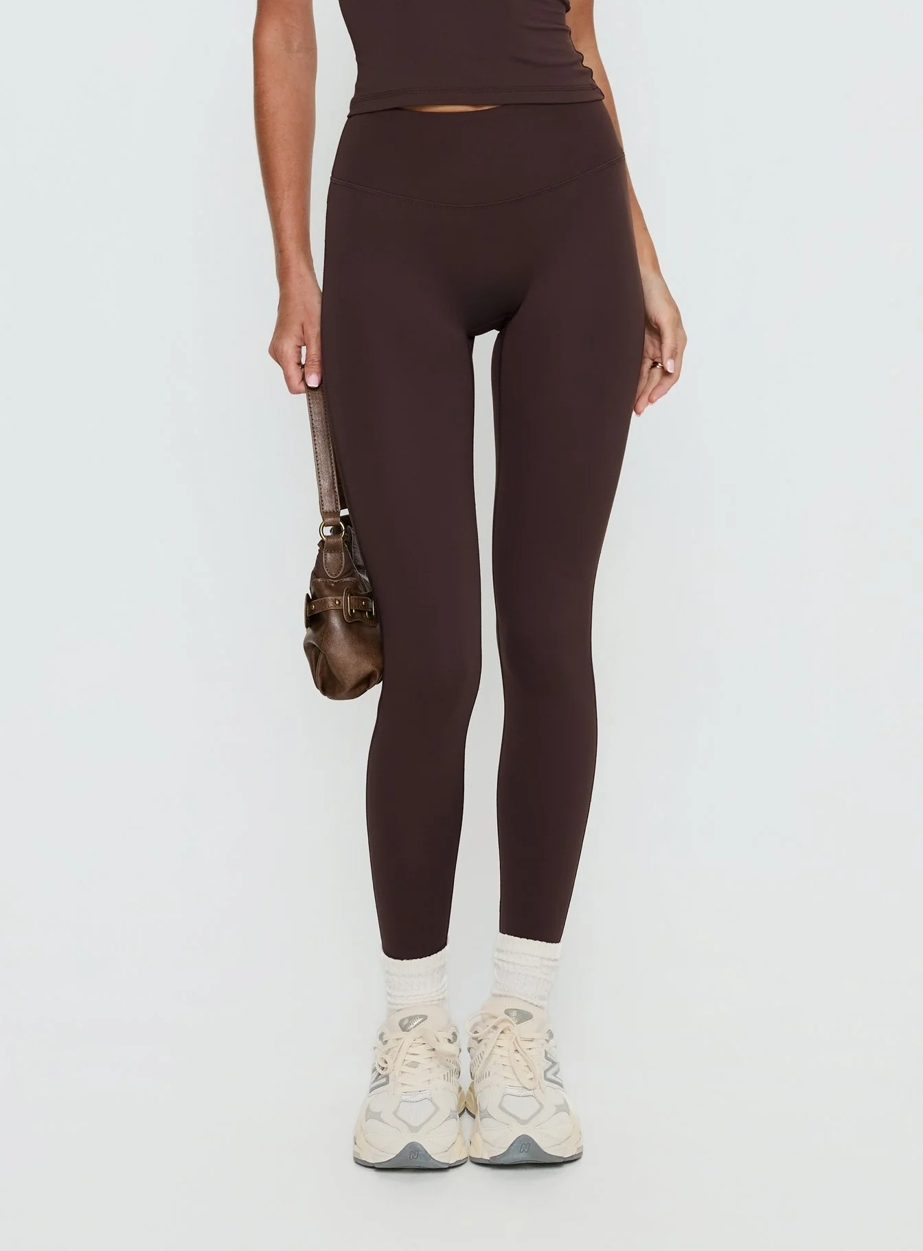 Stride Active Invisible Scrunch Leggings Brown - Image 2