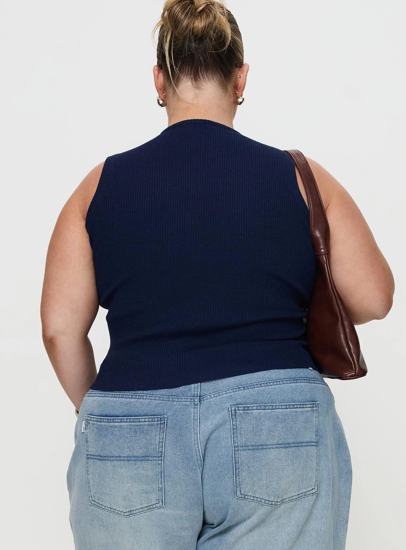 Suzu Sleeveless Knit Top Navy Curve - Image 4