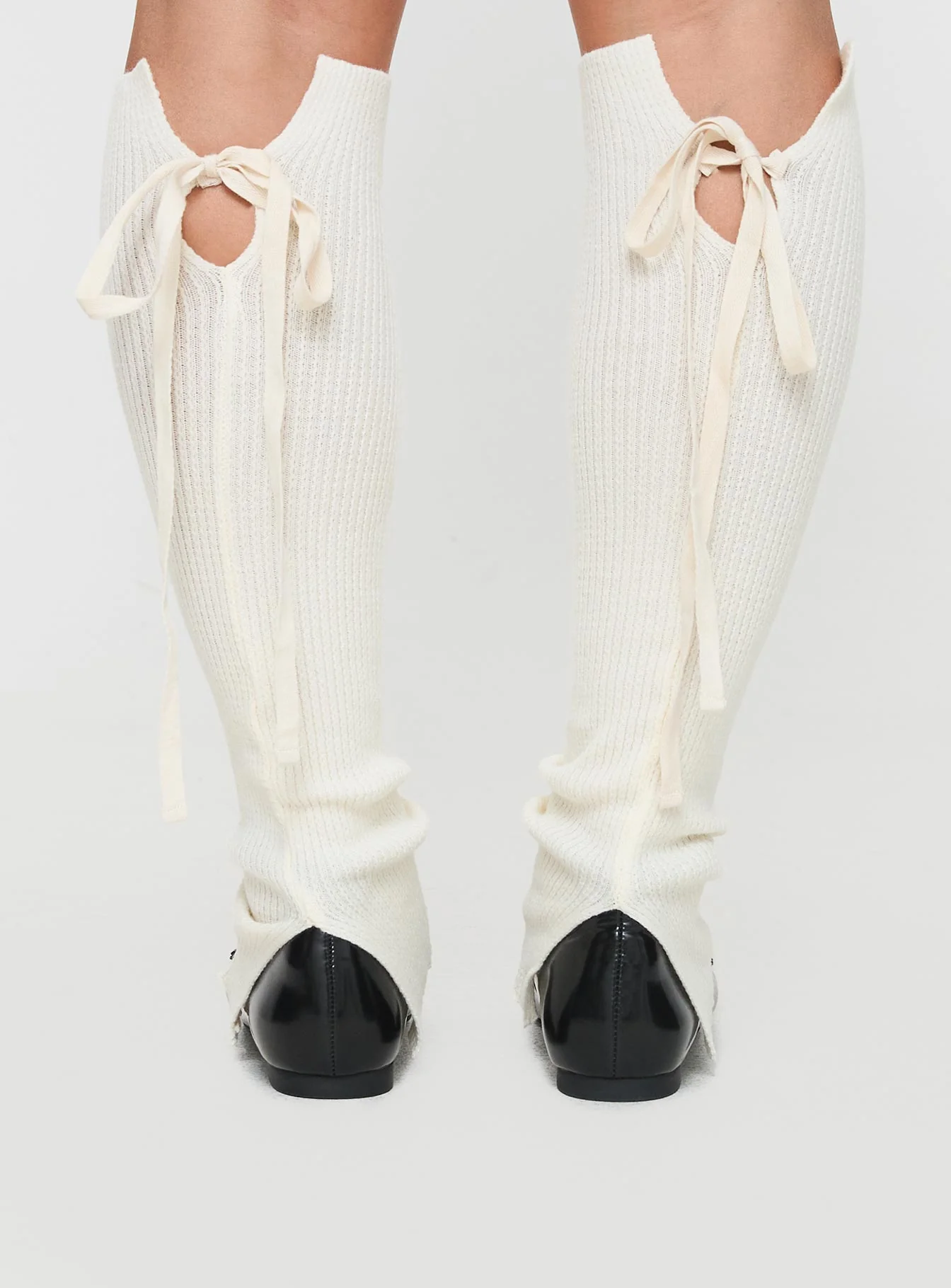 Swan Lake Leg Warmers Cream - Image 4