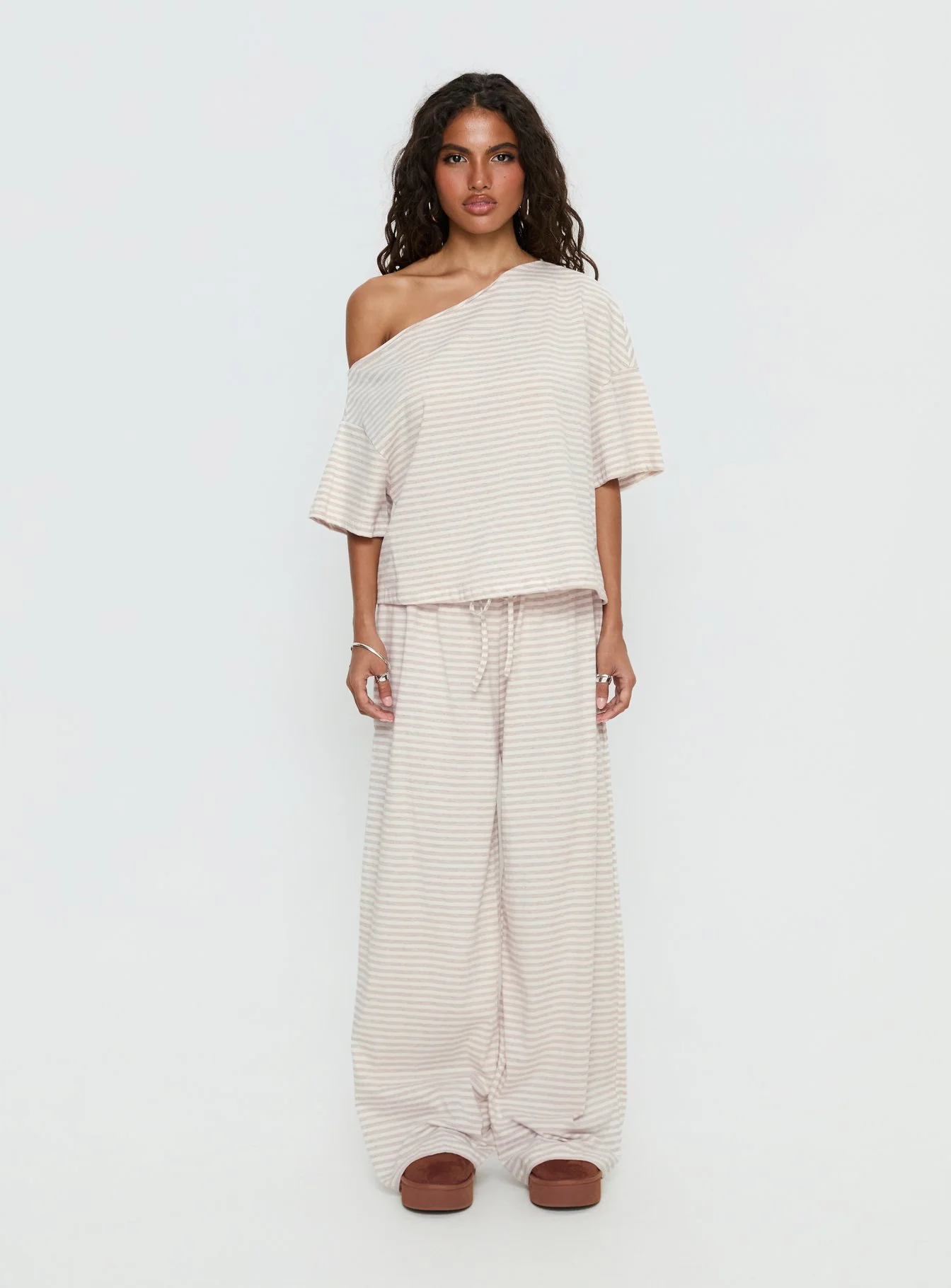 Tobie Off Shoulder Sleep Set Beige Stripe - Image 9
