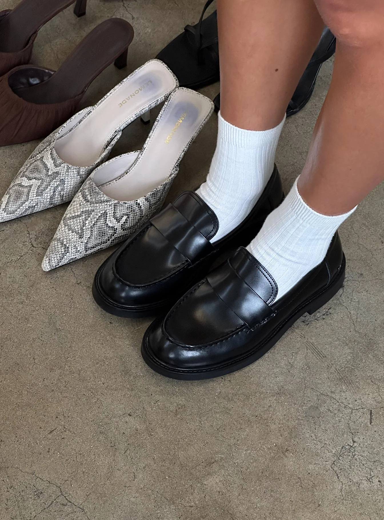 Windsor Smith Yearn Loafers Black - Image 7