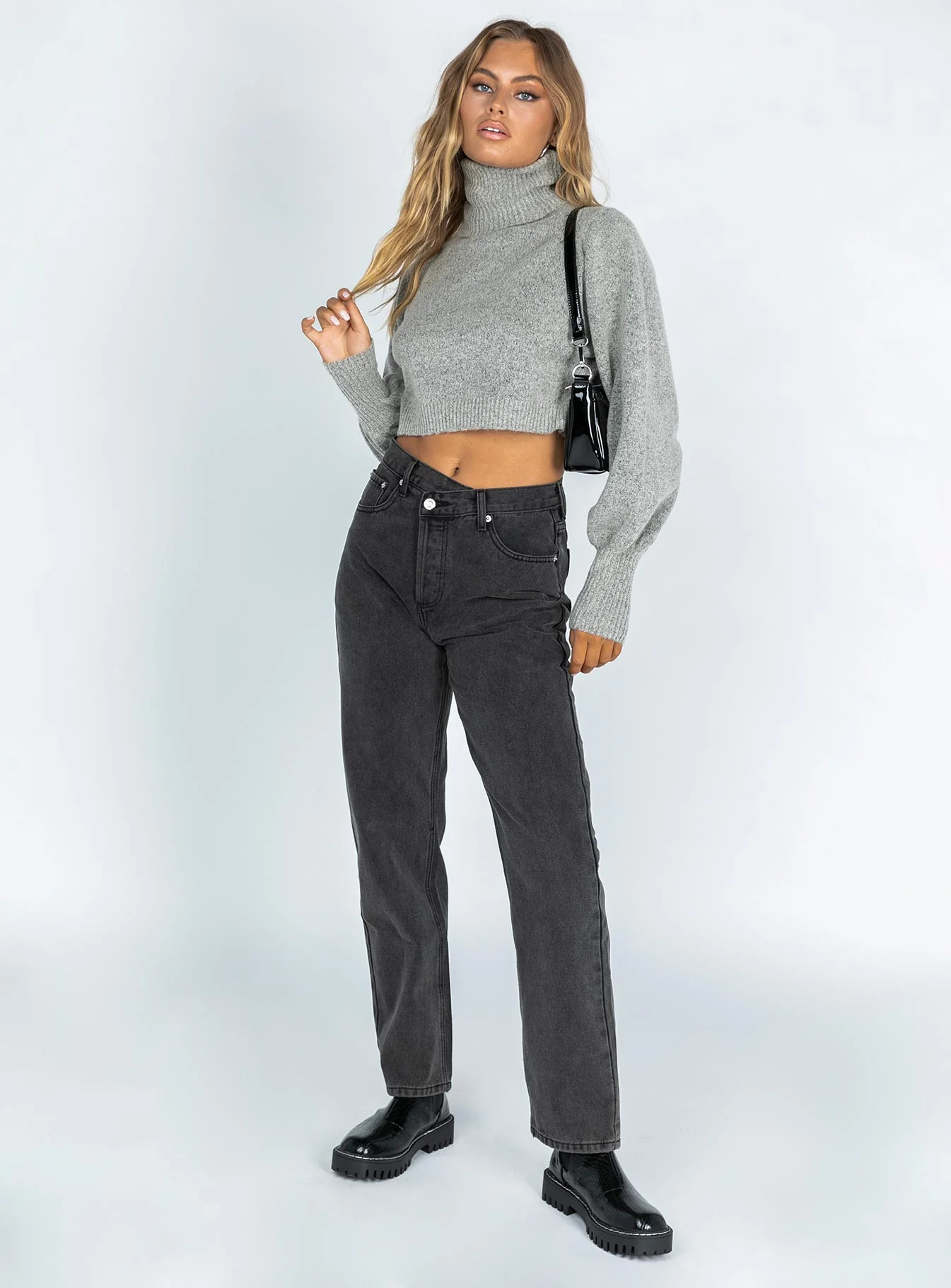 Zahara Cropped Turtleneck Sweater Grey - Image 2