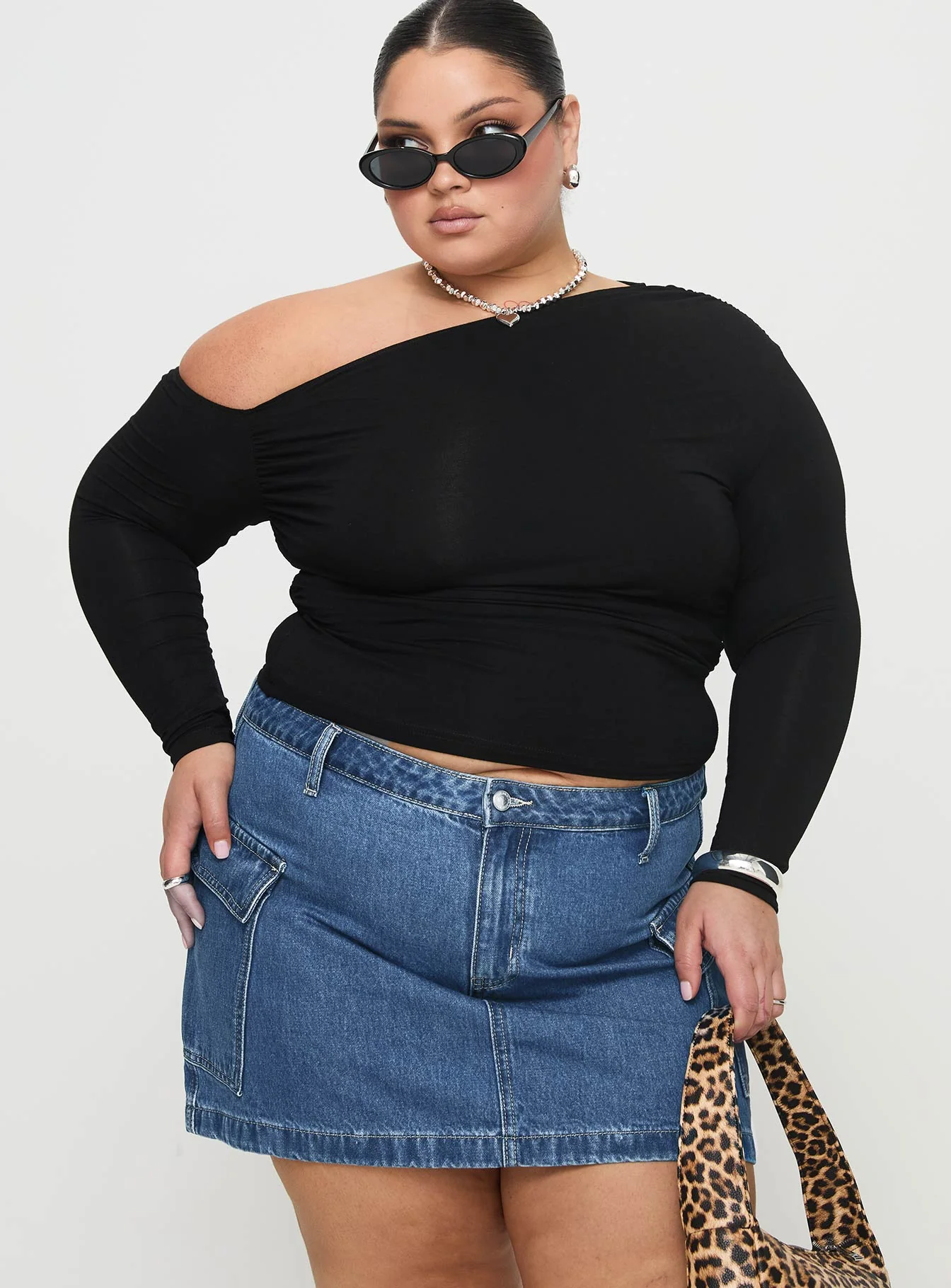 Zakai Cargo Denim Mini Skirt Mid Blue Curve - Image 2