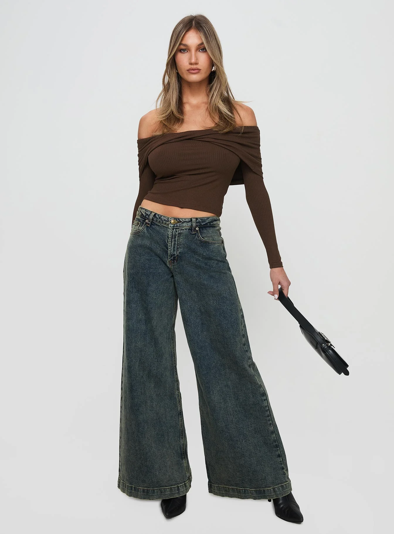 Ziggie Low Rise Baggy Jeans Antique Wash